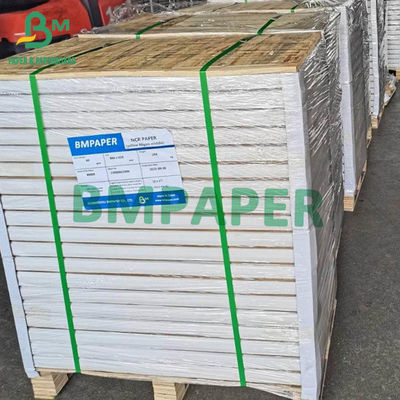 SGS Papier kopiowy bezwęglowy CB CFB CF Rozmiar 43 X 61cm A2 55-60 Gsm Papier biały Czarny obraz