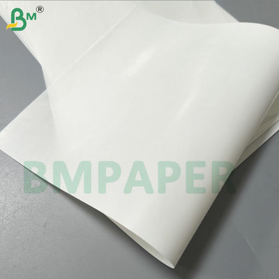 Biały i metalizowany papier do etykietowania napojów butelkowanych