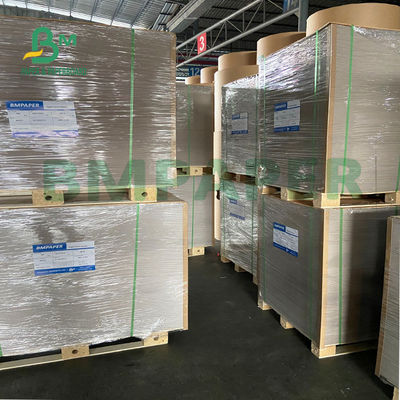 Papier gazetowy z recyklingu o dobrej nieprzezroczystości z płaską gładką powierzchnią