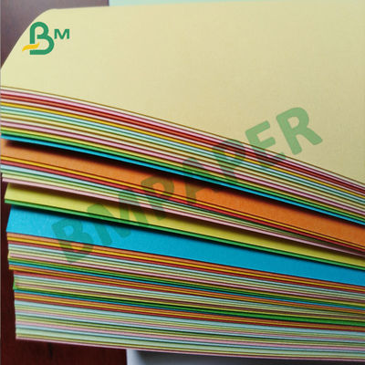 Papier do drukowania w kolorze o gramaturze 70 g / m2 i gramaturze 80 g / m2 Zielony czerwony niebieski Druk offsetowy do majsterkowania