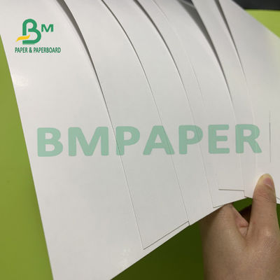 Papier powlekany o gramaturze 80 g / m2 i gramaturze 90 g / m2 Dobra absorpcja atramentu do tworzenia kalendarza