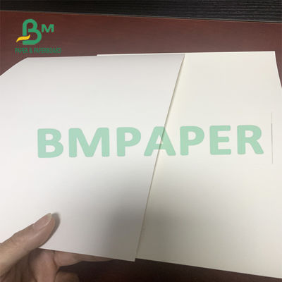 1,5 mm 2,0 mm Tektura SBS, papier o wysokiej sztywności C1S z jednej strony powlekany na kartę pocztową