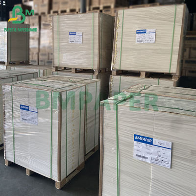 150 g / m2 157 g / m2 Chromocoat Paper w arkuszu Ream Packing 640 X 900 mm 700 X 1000 mm