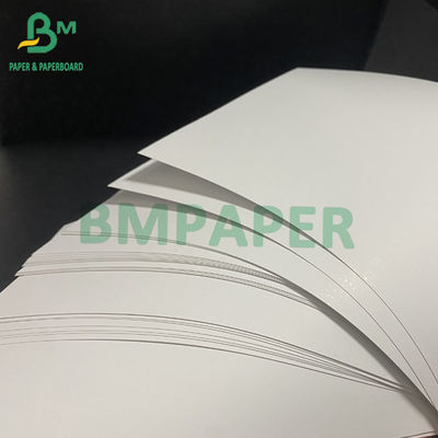 Matowy powlekany papier błyszczący C2S 80G 90G 100G 115G Rozmiar 635 mm X 900 mm