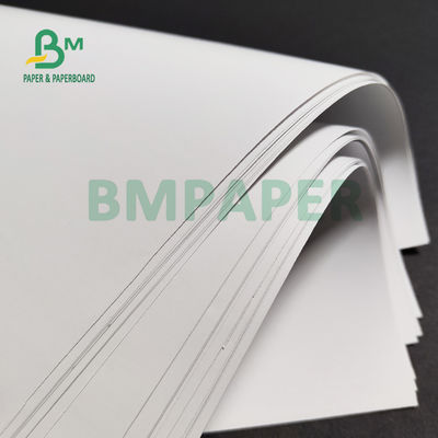 80 # 100 # Powlekany jedwabny papier tekstowy do wkładek do książek 684 x ​​990 mm Wysoka wytrzymałość