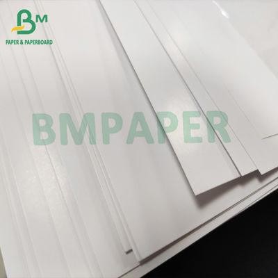 Dwustronny chromowany błyszczący papier C2S o gramaturze 300 g / m2 i gramaturze 350 g / m2 do magazynu