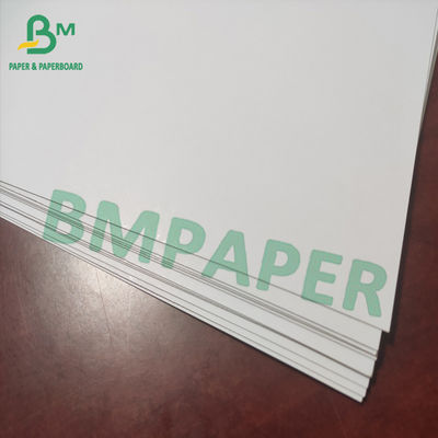 Masa celulozowa z recyklingu Biały papier dwustronny o gramaturze 200 g/m2 - 500 g/m2