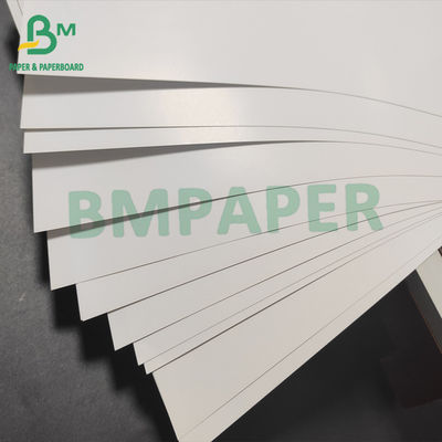 Papier powlekany dwustronnie błyszczący, papier o gramaturze 70 funtów, wysoka biel