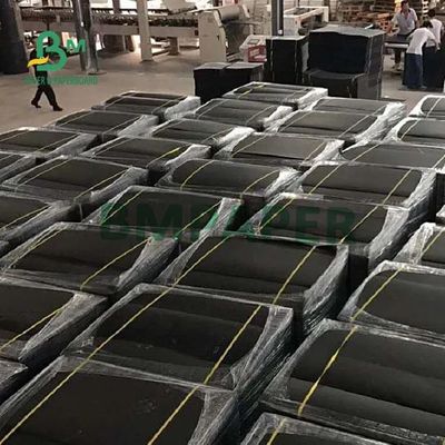 E F Flet Czarny tektura falista 110 g / m2 120 g / m2 Grubość 150 g / m2