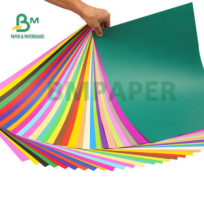 Papier Bristol o gramaturze 200 g / m2 i gramaturze 230 g / m2 do rękodzieła Twarda sztywność 64 x 90 cm