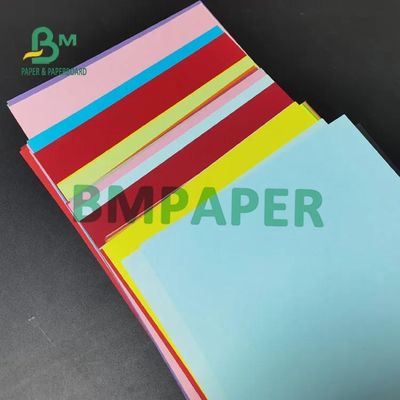 Kolorowe arkusze papieru Bristol o gramaturze 180 g / m2 i gramaturze 200 g / m2 do materiałów rzemieślniczych