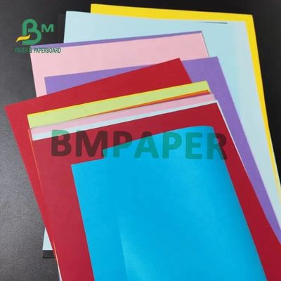 Kolorowe arkusze papieru Bristol o gramaturze 180 g / m2 i gramaturze 200 g / m2 do materiałów rzemieślniczych