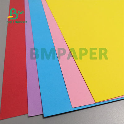 Papier Bristol 70 g / m2 80 g / m2, arkusze papieru rysunkowego do karteczek samoprzylepnych 61 x 86 cm