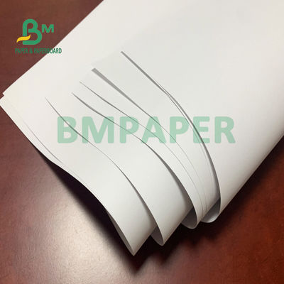 Niepowlekany papier bezdrzewny 50 g / m2 53 g / m2 55 g / m2 na strony notatnika w rolce