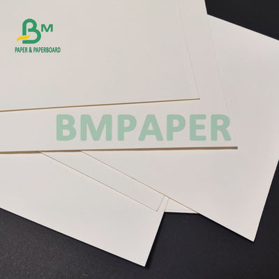 Papier o gramaturze 240 g / m2 + 15 powlekanych PE do kubków na napoje Dobra sztywność 70 mm 85 mm
