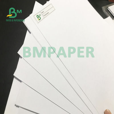 Rolka białego papieru Bond o gramaturze 60 g / m2 i gramaturze 65 g / m2, biały papier do druku offsetowego do katalogu 8,5 x 11 cali