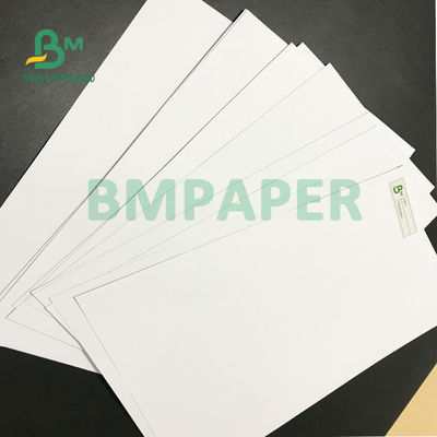 Super biały papier offsetowy bezdrzewny 140 g / m2 160 g / m2 635 mm x 914 mm Dobra płaskość