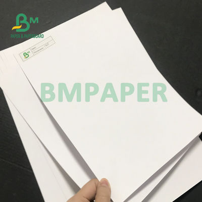 300 g/m² Dobre wyniki drukowania Papier offsetowy Bond Dobra nieprzezroczystość 61 cm x 86 cm