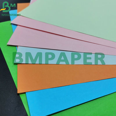 Papier o gramaturze 80g o gładkiej powierzchni z neonowymi kolorami premium