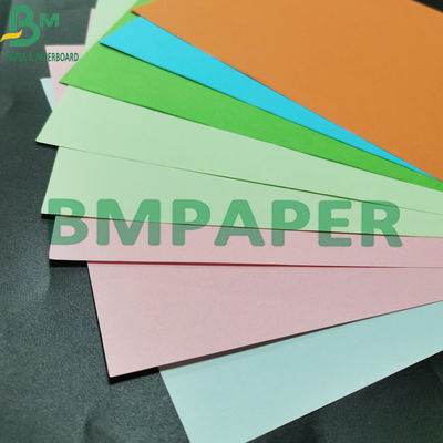 Papier o gramaturze 80g o gładkiej powierzchni z neonowymi kolorami premium
