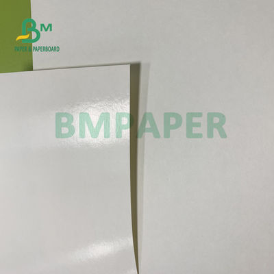 Papier powlekany o gramaturze 150 g / m2 + 20 g / m2 Trwały 710 mm x 900 mm
