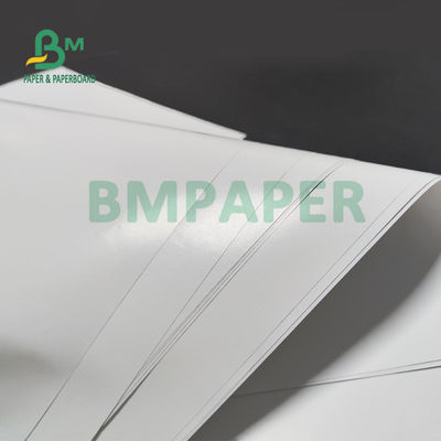 Biały papier C2S o wysokim połysku 200GSM do magazynu o jednolitej powierzchni 24 '' x 36''