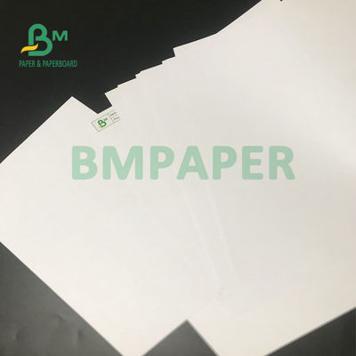Arkusze jasnego białego papieru Bond o gramaturze 20 funtów na karteczki samoprzylepne 450 mm x 650 mm