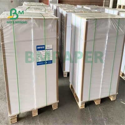 Papier o gramaturze 80 g / m2 - 120 g / m2 do książek 2-stronnie gładki 846 mm x 1055 mm
