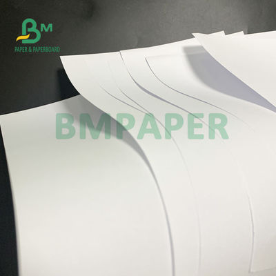 Papier o gramaturze 80 g / m2 - 120 g / m2 do książek 2-stronnie gładki 846 mm x 1055 mm