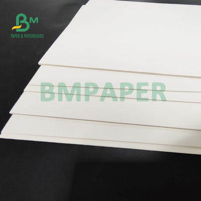 385 g / m2 0,7 mm Niepowlekana mata do piwa 640 x 880 mm Wysoka absorpcja wody
