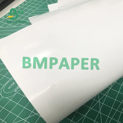 Nieszkodliwy papier błyszczący C2S Karton C1S 115 g / m2 130 g / m2 Arkusze papieru artystycznego 79 cm x 109 cm