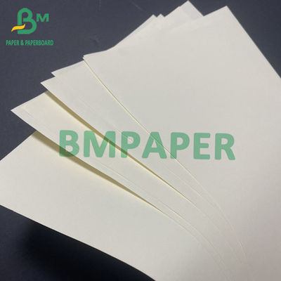Niepowlekany papier offsetowy o dużej masie w kolorze kremowym do notebooków 70 g / m2 80 g / m2 100 g / m2 120 g / m2