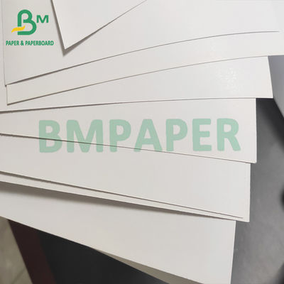Biały błyszczący papier C2S 130 g / m2 115 g / m2 150 g / m2 Dwustronnie błyszczący papier powlekany