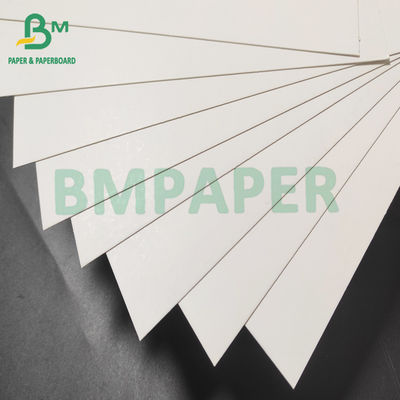 Biały karton Kość słoniowa Papier o gramaturze 250 g / m2 C1S FBB Okładka