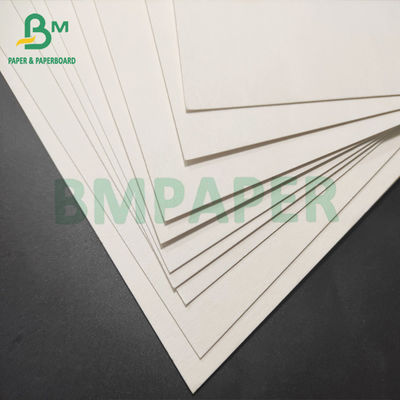 Papier o gramaturze 550 g / m2 Niepowlekana powierzchnia Dobra absorpcja wilgoci