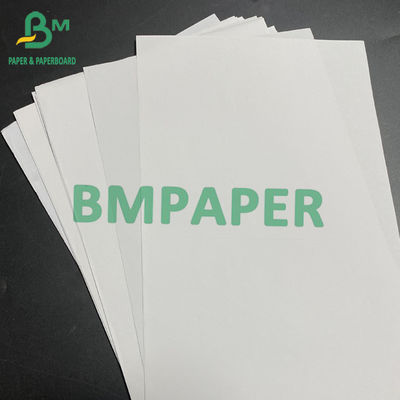 SGS Papier kopiowy bezwęglowy CB CFB CF Rozmiar 43 X 61cm A2 55-60 Gsm Papier biały Czarny obraz
