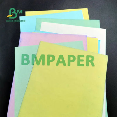 Papier Ncr bezwęglowy z masy włókienniczej CB CFB CF 3 Ply Papier fakturowy pięciokolorowy papier komputerowy