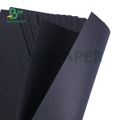 150 gm 200 gm Czarny karton z papieru Kraft do pakowania prezentów 70 x 100 cm Dobra sztywność