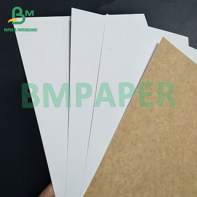 Powierzchnia powlekana Kraft Back Biały przedni powlekany Kraft Back Paper Kartonowe rolki papieru do pakowania napojów w puszkach