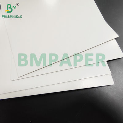 1 mm 1,5 mm Biała powlekana papierowa deska trójkątna do pudełek odzieżowych 24 x 36 cali