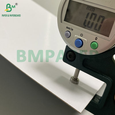 1 mm 820 g białej kartonu z szarym środkiem 2 warstwy kartonu laminowanego 31 "x 43"