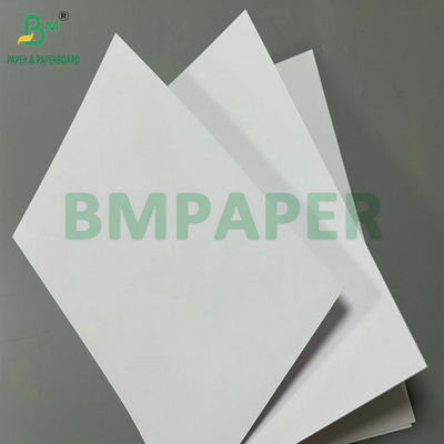 Doskonała gładkość 100 g 120 g papieru bezwłosowego niepowlekanego do druku offsetowego 71 cm rolka