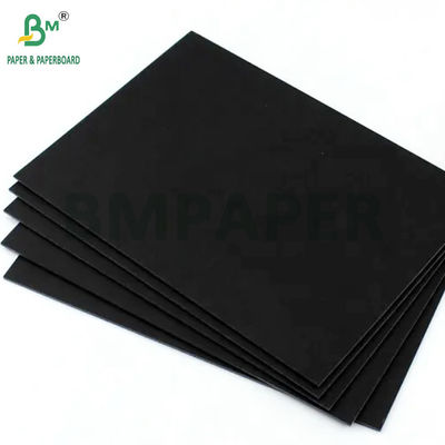 400GSM Czarny papier do albumu fotograficznego 700 X 1000 mm Dobra wytrzymałość