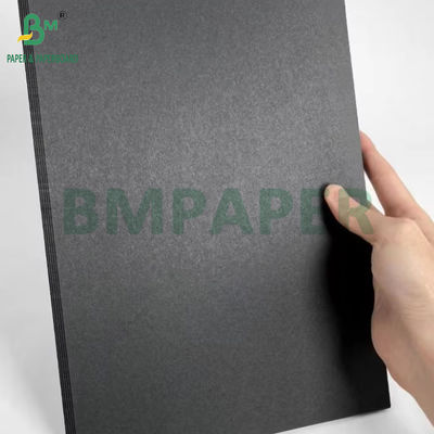 400GSM Czarny papier do albumu fotograficznego 700 X 1000 mm Dobra wytrzymałość