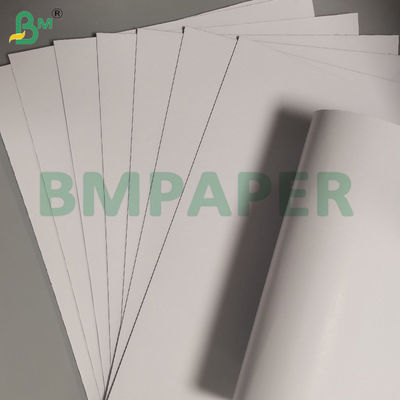 Papier z płytki dupleks 2 mm pokryty białą płytką z szarymi arkuszami
