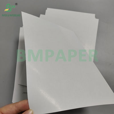 300 gm 310 gm Czarny rdzeń kartonowy Glossy Paper For Playing Card