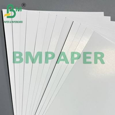 180gm Biały papier sztuki C2s Wysokiej błyszczącej tablicy dla okładek 70 * 100cm