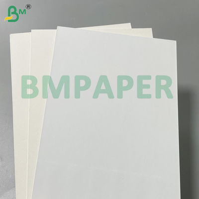 1.5mm 2mm Naturalny i wysokiej białej płaskiej powierzchni papieru absorbującego dla papieru odświeżającego powietrze