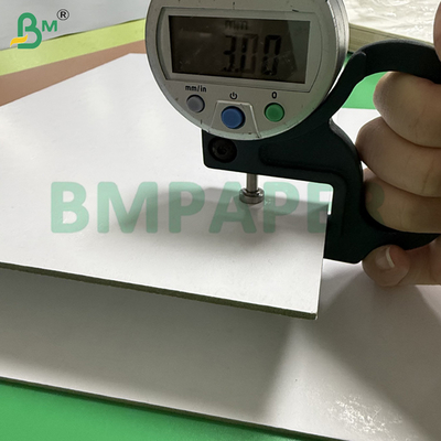 3 mm Biała tablica wyświetleniowa z masy drewna do drukowania w pomieszczeniach 1220 x 2440 mm