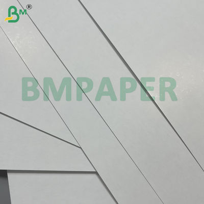 300g-330g Błękitny rdzeń Gładka trwałość Ekologiczny - przyjazny biały powlekany papier pokerowy do tworzenia kart do gry